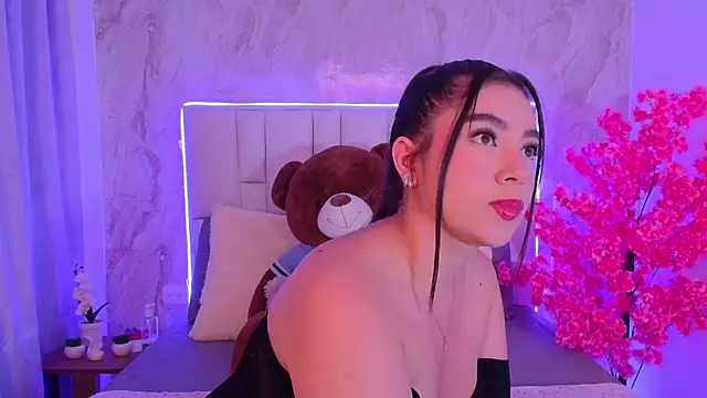 Snapshot of IsabellaAnngel chatting on 05-20-26, 12:51 IsabellaAnngel online show from 05-20-26, 12:51