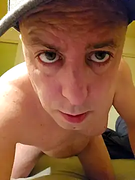 Snapshot of HeteroHotGuy1 chatting on 02-13-25, 11:47 HeteroHotGuy1 online show from 02-13-25, 11:47