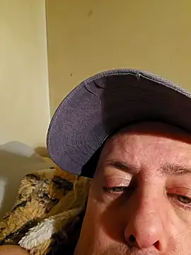 Snapshot of HeteroHotGuy1 chatting on 02-11-25, 05:37 HeteroHotGuy1 online show from 02-11-25, 05:37