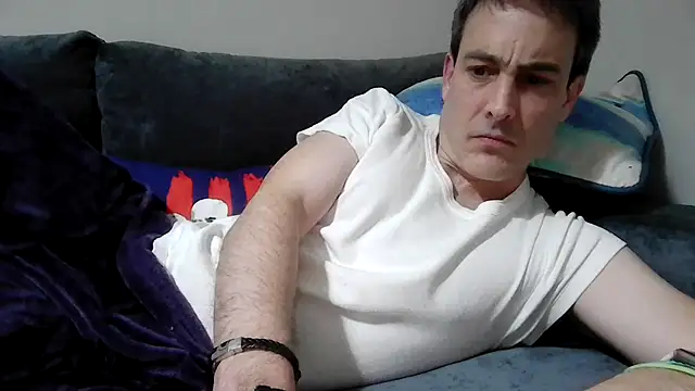 Snapshot of basquehotboy chatting on 02-27-25, 01:30 basquehotboy online show from 02-27-25, 01:30