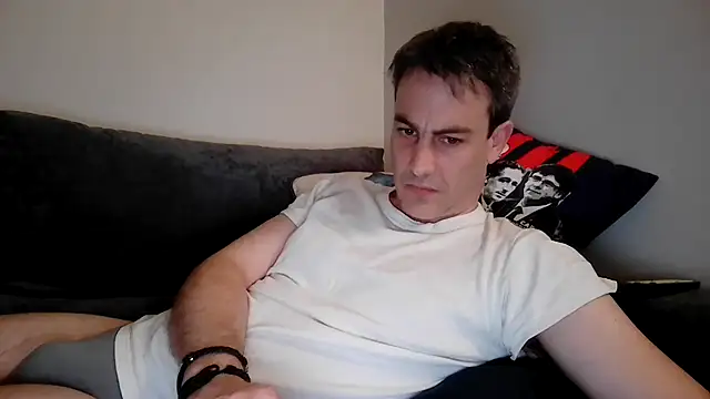 Snapshot of basquehotboy chatting on 02-08-25, 11:55 basquehotboy online show from 02-08-25, 11:55
