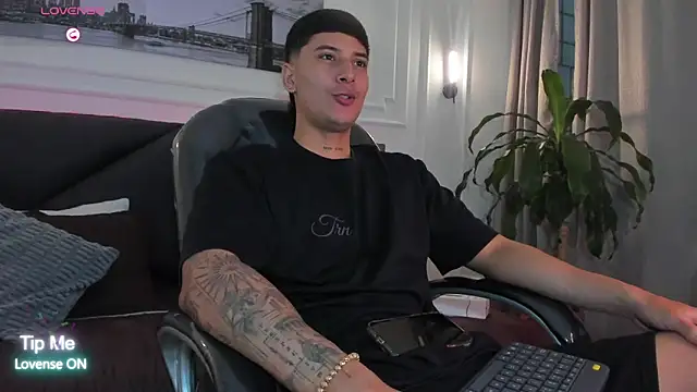 Damian23   online show from 04-13-26, 12:42