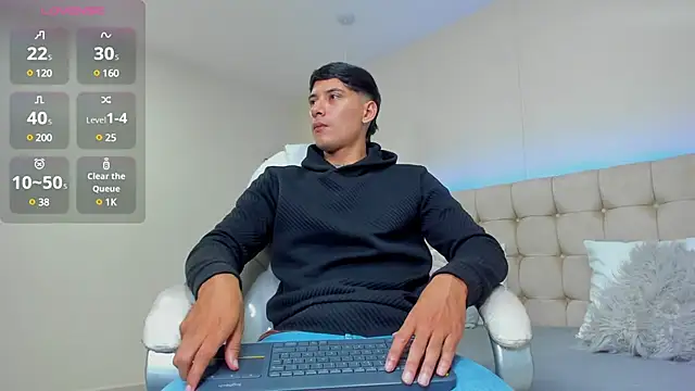 Snapshot of Damian23__ chatting on 02-25-25, 02:48 Damian23 online show from 02-25-25, 02:48