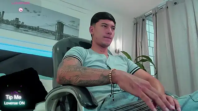 Damian23   online show from 01-08-26, 12:33