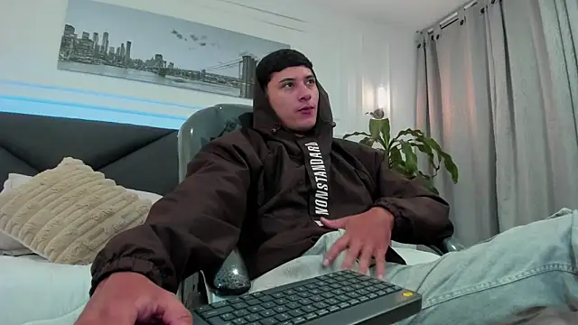 Damian23   online show from 11-26-25, 10:48