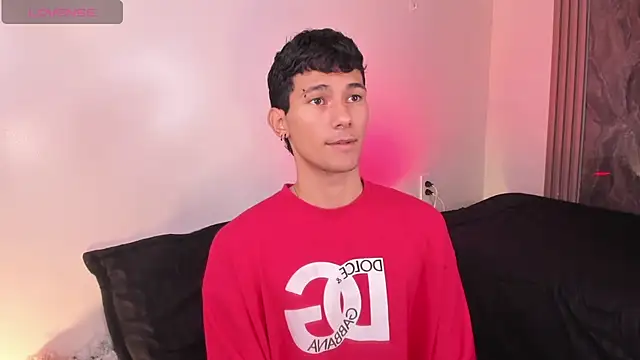 Snapshot of Alexx_tc chatting on 02-01-26, 03:27 Alexx tc online show from 02-01-26, 03:27