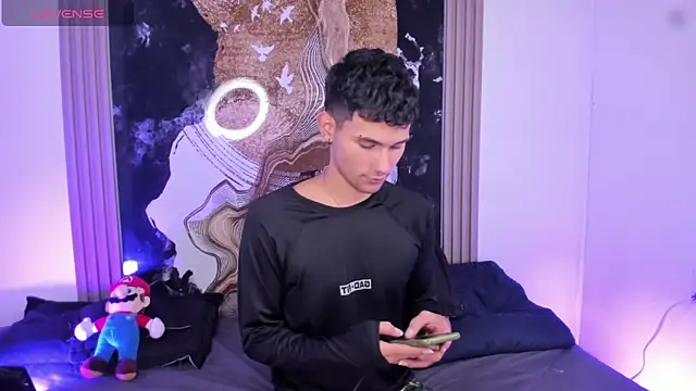 Snapshot of Alexx_tc chatting on 02-15-26, 09:36 Alexx tc online show from 02-15-26, 09:36