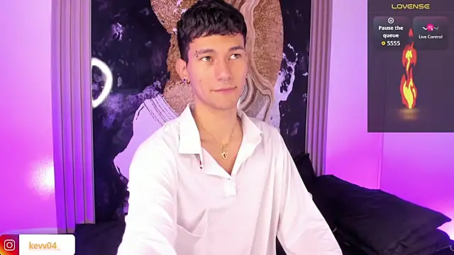 Snapshot of Alexx_tc chatting on 03-01-26, 02:22 Alexx tc online show from 03-01-26, 02:22