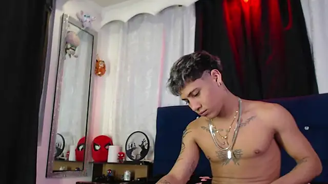 Sexys Boys Hot1 online show from 06-16-26, 10:54