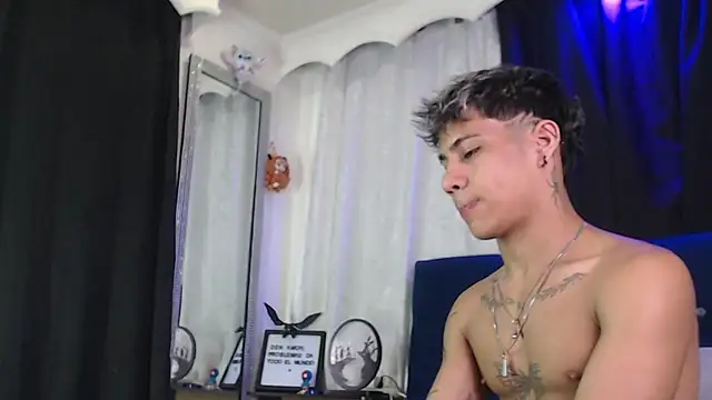 Sexys Boys Hot1 online show from 07-12-26, 01:17