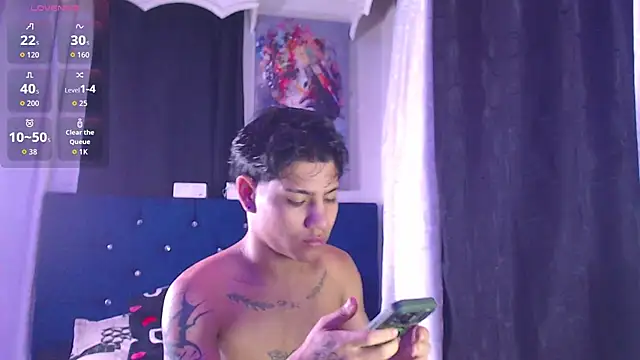 Sexys Boys Hot1 online show from 12-14-25, 01:56