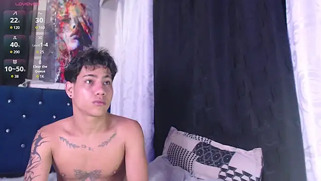 Sexys Boys Hot1 online show from 12-19-25, 01:42