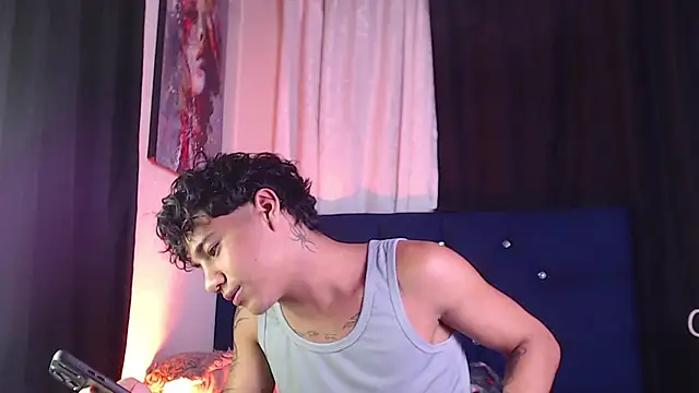 Sexys Boys Hot1 online show from 02-12-26, 02:00