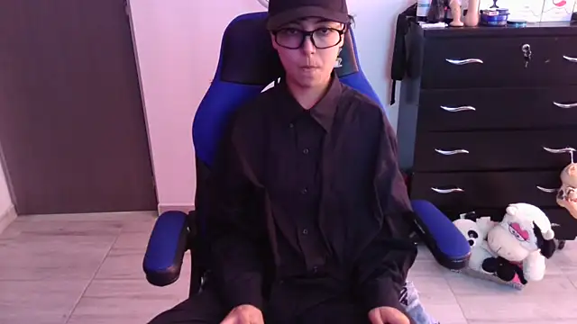 thomascooper7 online show from 11-29-25, 06:41