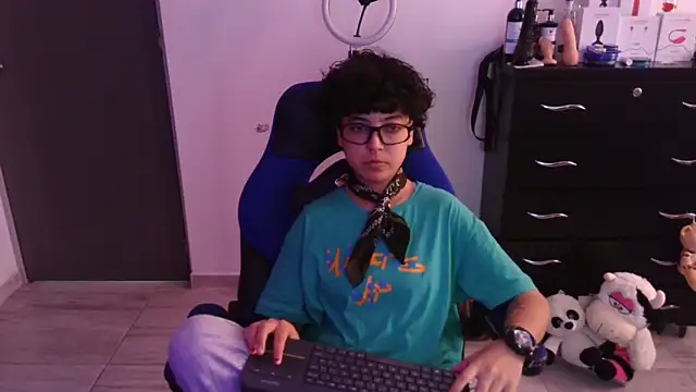 thomascooper7 online show from 02-06-26, 06:37