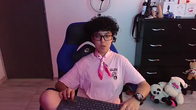 thomascooper7 online show from 02-04-26, 08:37