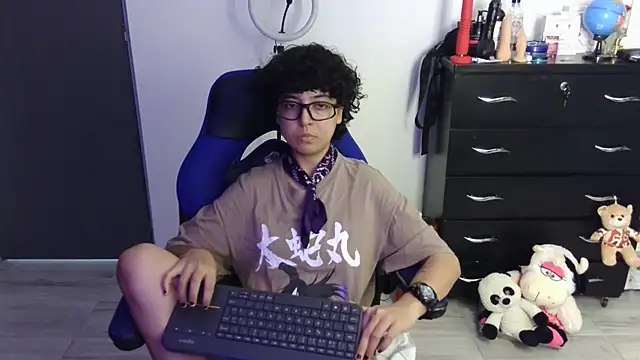 thomascooper7 online show from 04-16-26, 09:39