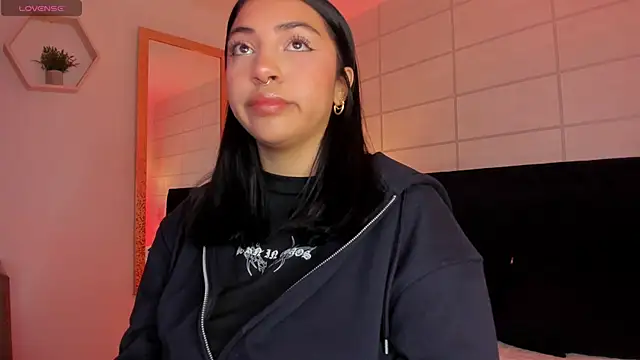 Christine Laam online show from 12-05-25, 12:04