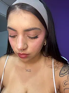 Christine Laam online show from 07-25-26, 03:36
