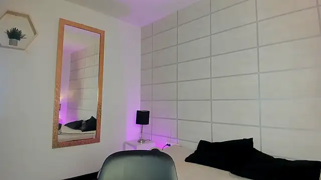 Christine Laam online show from 03-19-26, 12:05