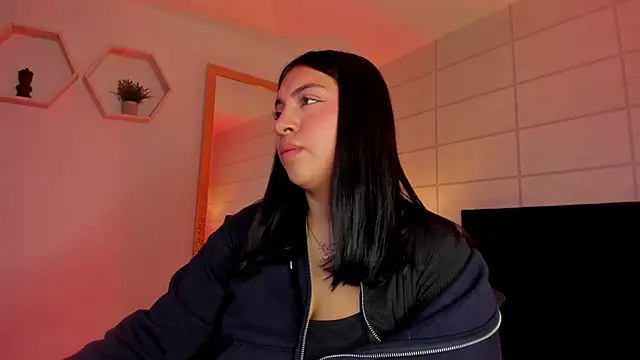 Christine Laam online show from 12-19-25, 12:18