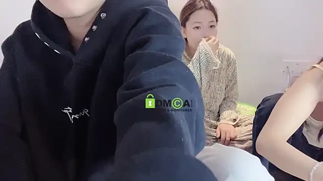 Snapshot of MM_YY_SS chatting on 01-16-25, 04:39 MM YY SS online show from 01-16-25, 04:39