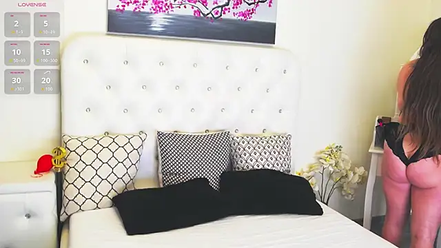 Ysabell01 online show from 11-23-25, 05:28