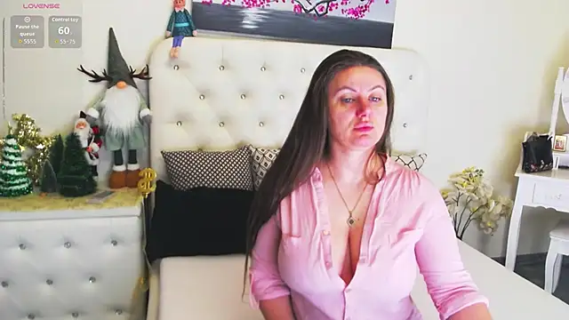 Ysabell01 online show from 01-14-26, 05:22