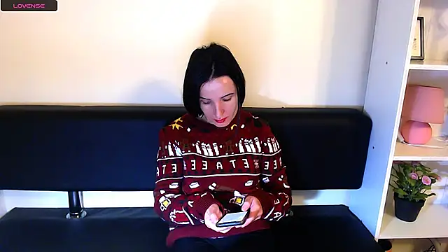 LaimaV  online show from 12-27-24, 10:12