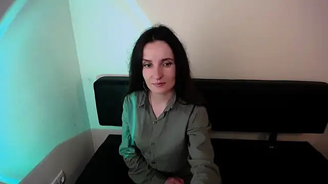 LaimaV  online show from 10-11-25, 12:06