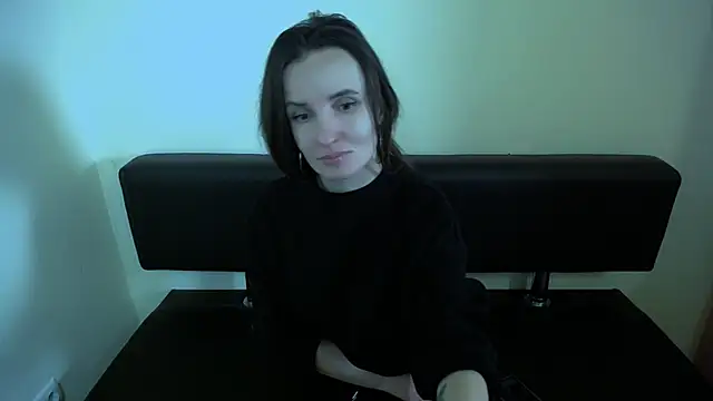 LaimaV  online show from 11-28-25, 02:17