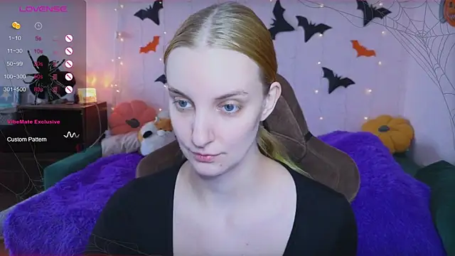 Fluffy muffin  online show from 10-29-25, 09:08