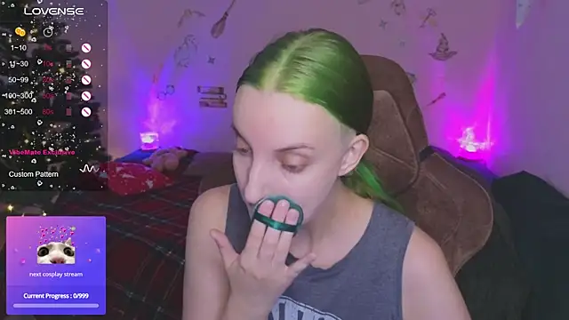 Fluffy muffin  online show from 11-20-25, 07:20