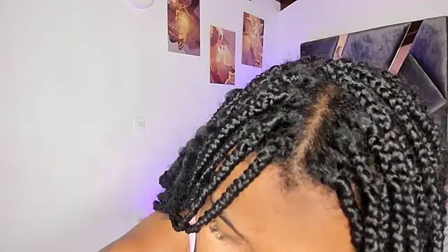 Milan ebony online show from 02-28-26, 01:00