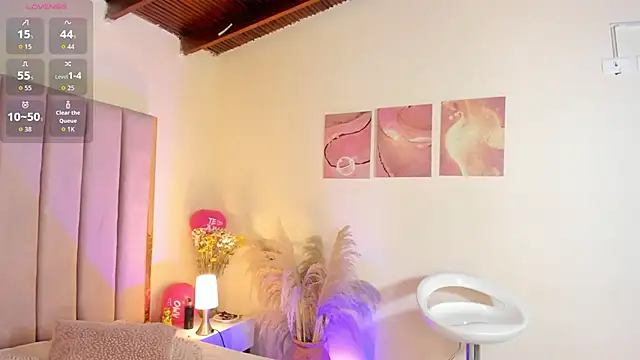 Milan ebony online show from 10-18-25, 11:34