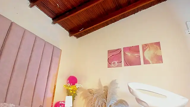 Milan ebony online show from 10-08-25, 12:28