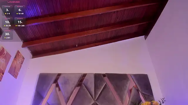 Milan ebony online show from 11-29-25, 11:32