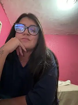 Snapshot of isa_ofc2024 chatting on 12-16-24, 07:00 isa ofc2024 online show from 12-16-24, 07:00