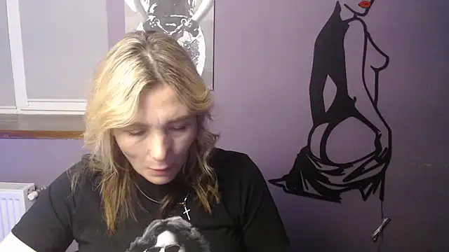  sexy lady online show from 04-06-26, 12:50