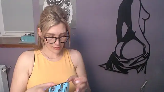  sexy lady online show from 05-28-26, 12:11