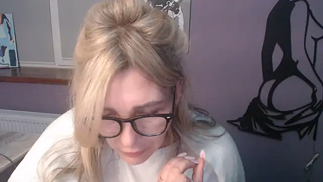  sexy lady online show from 05-11-26, 04:04