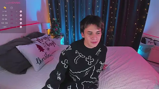 Andrew Clar online show from 12-19-24, 03:41