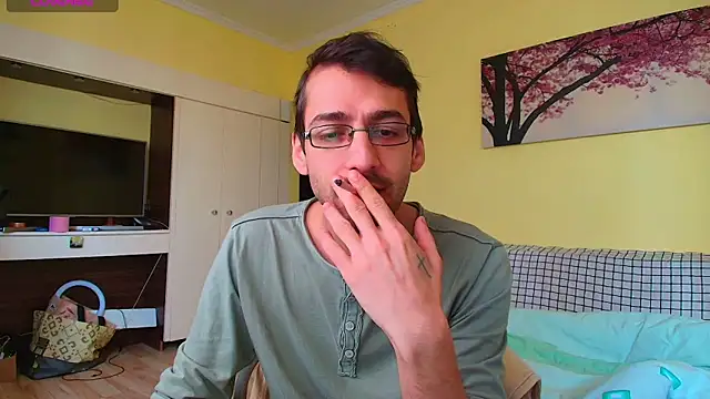 HungEddy online show from 12-16-25, 09:02