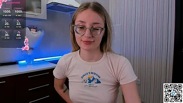 LivyyBossom online show from 03-16-25, 05:28