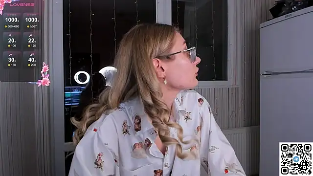 LivyyBossom online show from 01-07-25, 08:31