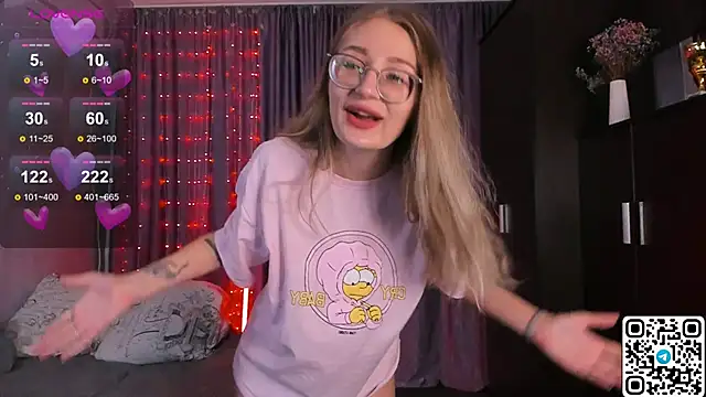 LivyyBossom online show from 10-10-25, 05:14