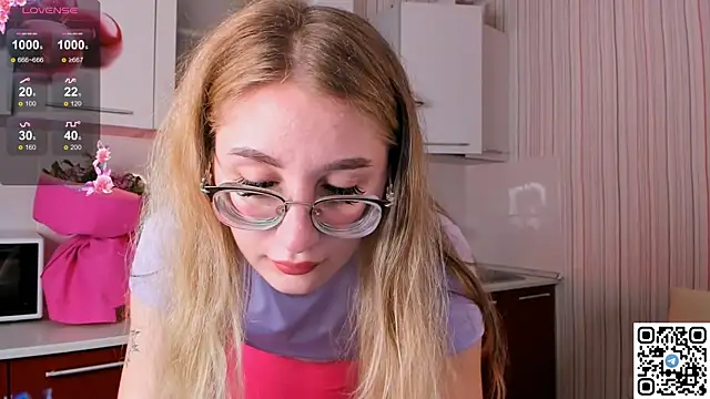 LivyyBossom online show from 02-04-25, 07:00