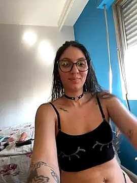 Snapshot of DianaSartori chatting on 09-10-25, 07:13 DianaSartori online show from 09-10-25, 07:13