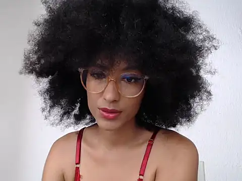 Snapshot of violettamartins chatting on 05-08-26, 08:12 violettamartins online show from 05-08-26, 08:12