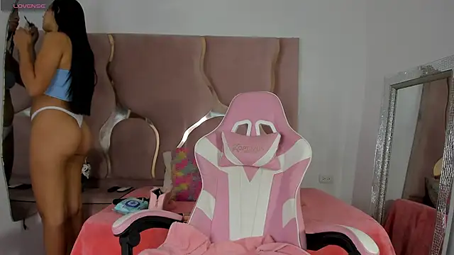 Sofia-candyht online show from 04-12-26, 08:34